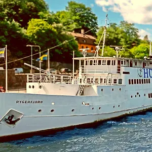 ** 船上ホテル Rygerfjord & スウェーデン